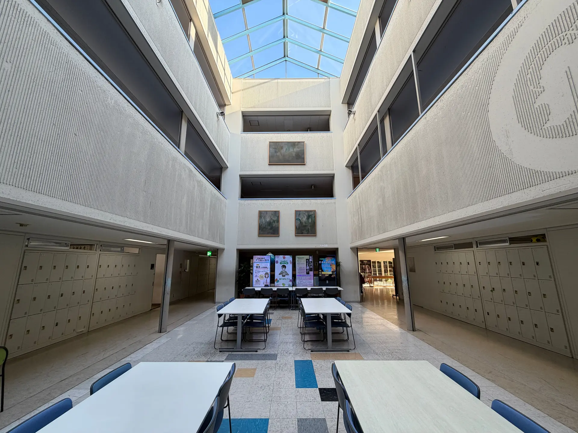 渋谷幕張_中学等ホール_2